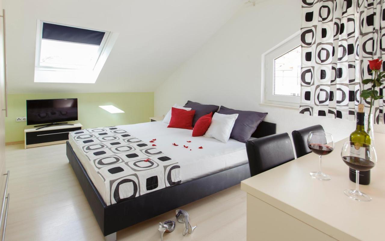 Room In Bb - Delightfull Room For 2 Promajna Exterior foto